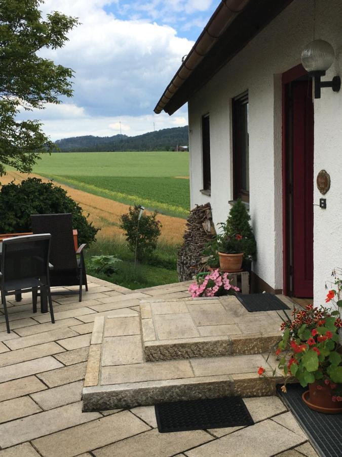 Zeit Fuer Dich Apartamento Himmelkron Exterior foto