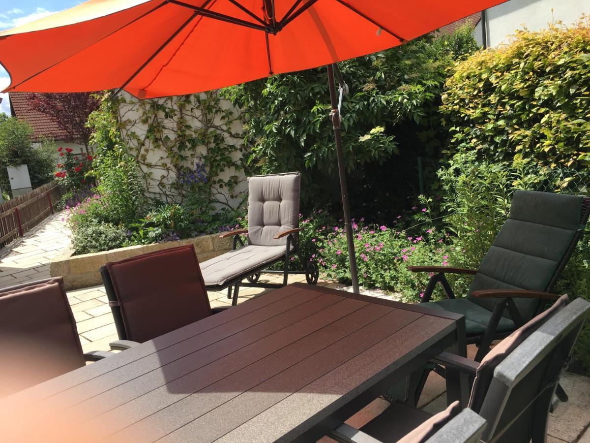 Zeit Fuer Dich Apartamento Himmelkron Exterior foto